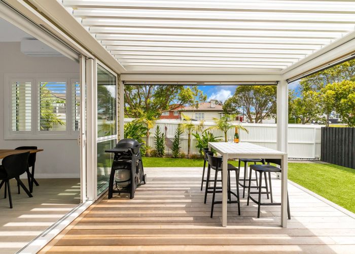 at 61 Walford Road, Point Chevalier, Auckland 