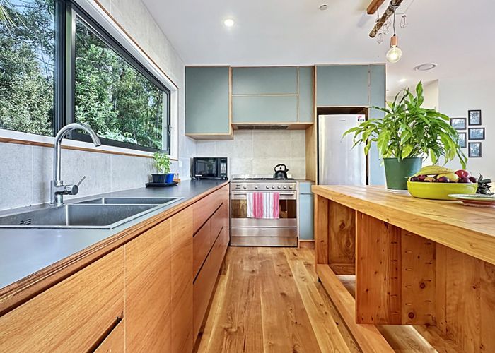  at 144 Opanuku Road, Henderson Valley, Auckland