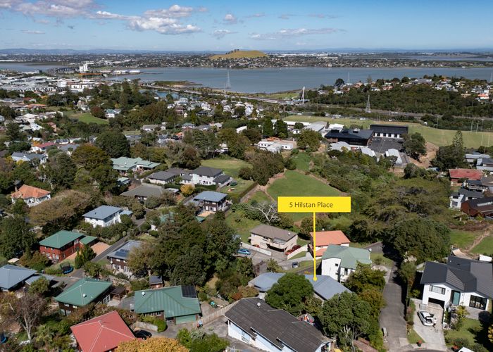  at 5 Hilstan Place, Onehunga, Auckland