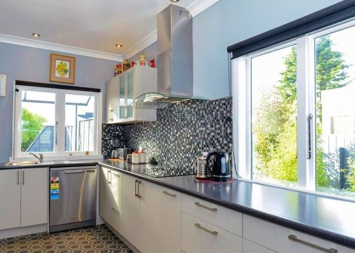  at 1012 Heretaunga Street East, Parkvale, Hastings, Hawke's Bay