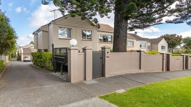  at 9/8 Hamilton Road, Herne Bay, Auckland