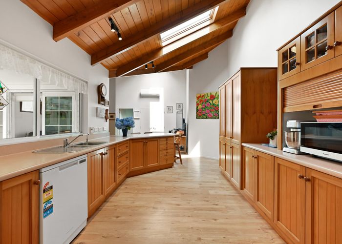  at 37 Bouverie Crescent, Flagstaff, Hamilton, Waikato