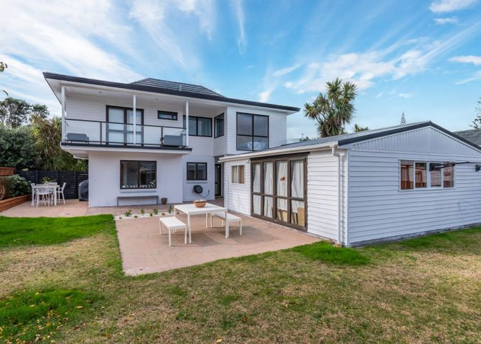  at 36  Eruini Street, Waikanae Beach, Kapiti Coast, Wellington
