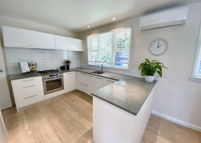  at 17 Landsdowne Tce, Cashmere, Christchurch City, Canterbury