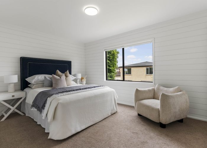  at 620A East Coast Road, Browns Bay, North Shore City, Auckland