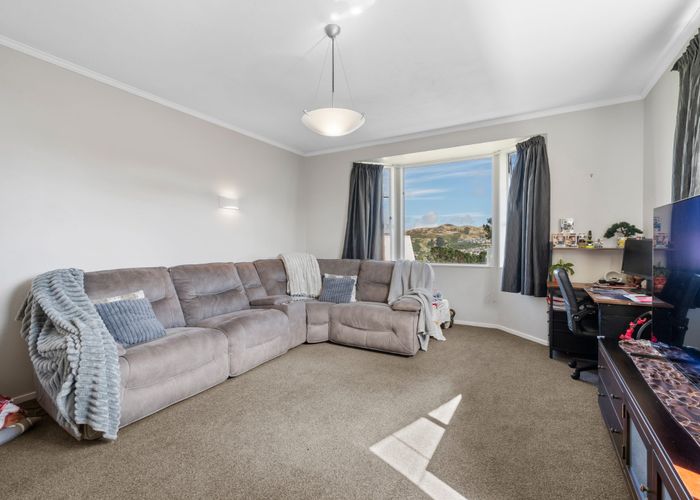  at 5 Montserrat Place, Grenada Village, Wellington, Wellington