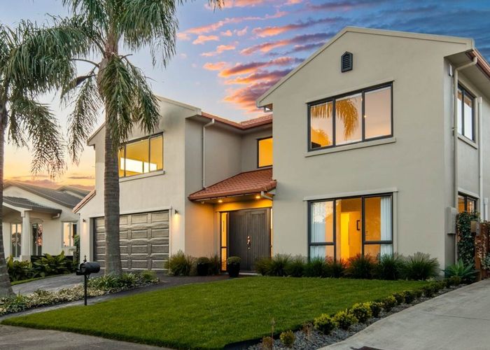  at 18 Horizon Way, West Harbour, Auckland