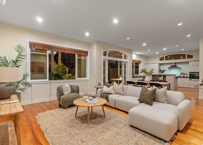  at 10 Bayswater Avenue, Bayswater, Auckland