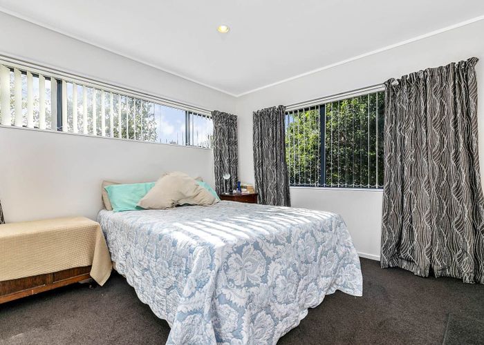  at 8 Imelda Road, Te Atatu Peninsula, Waitakere City, Auckland