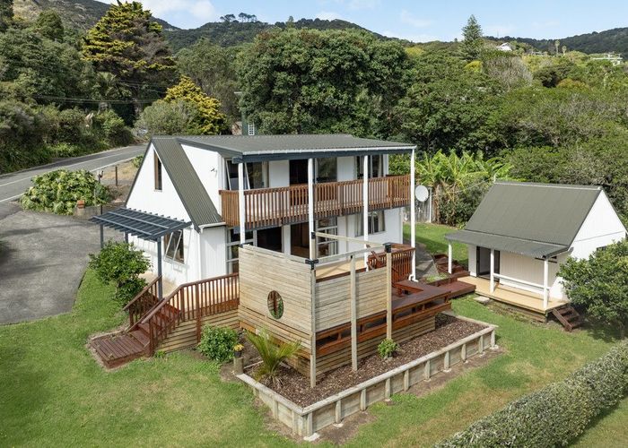  at 51 Seaview Road, Piha, Waitakere City, Auckland