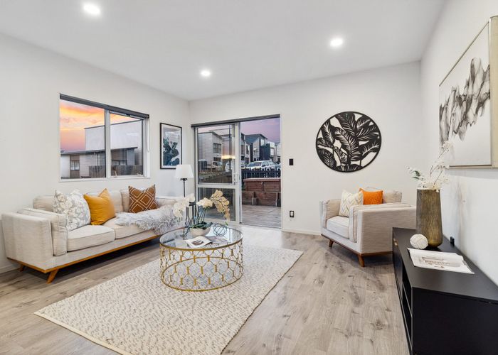  at 127 Tarapuka Road, Westgate, Auckland