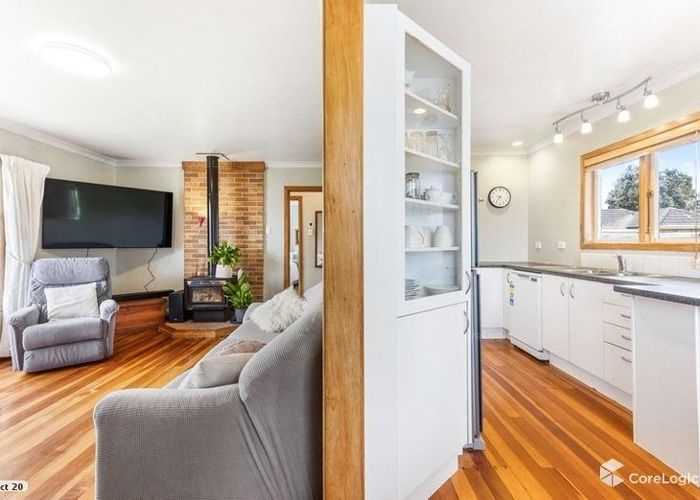  at 43  Neil Ave, Te Atatu Peninsula, Waitakere City, Auckland