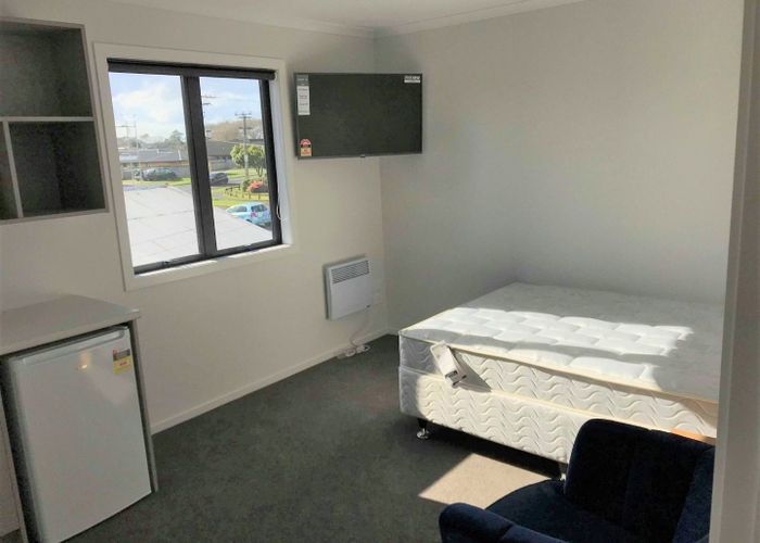  at 3/85 Cameron Road (Room B), Hillcrest, Hamilton, Waikato