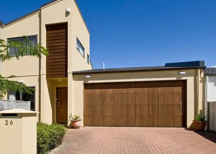  at 26 Spalding Rise, Golflands, Auckland
