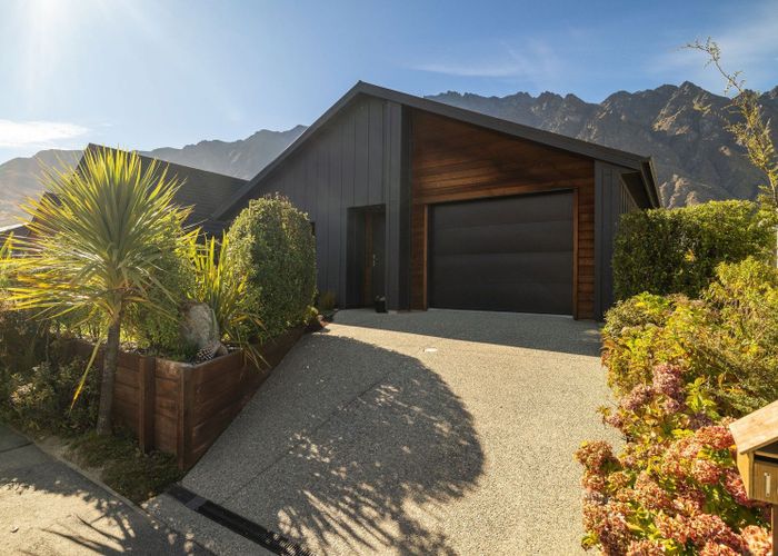  at 16 Wheat Street, Hanley's Farm, Jacks Point, Queenstown-Lakes, Otago
