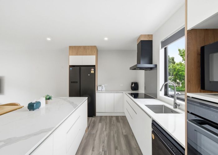  at 2/240 Worcester Street, City Centre, Christchurch City, Canterbury