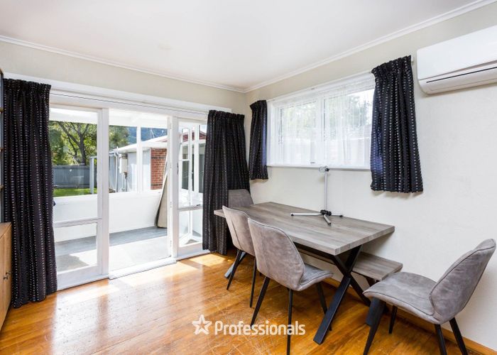 at 53 Hudson Avenue, Ebdentown, Upper Hutt