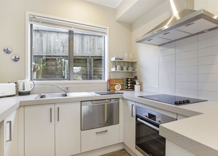  at 4/4 Tisdall Street, Hamilton Central, Hamilton