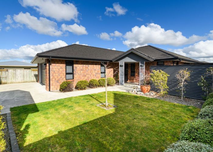  at 44 Chestnut Close, Kelvin Grove, Palmerston North