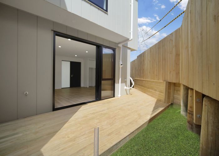  at 1/17 Julian Place, Otara, Manukau City, Auckland