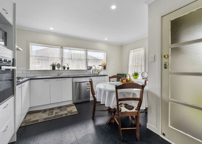  at 21 Russell Road, Fairy Springs, Rotorua