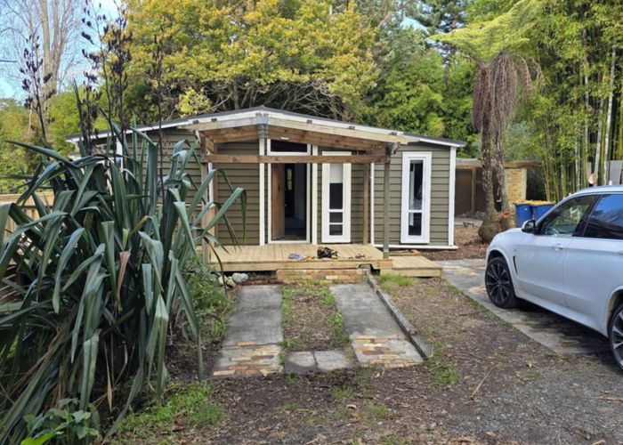  at 34 Lowtherhurst Road, Massey, Auckland