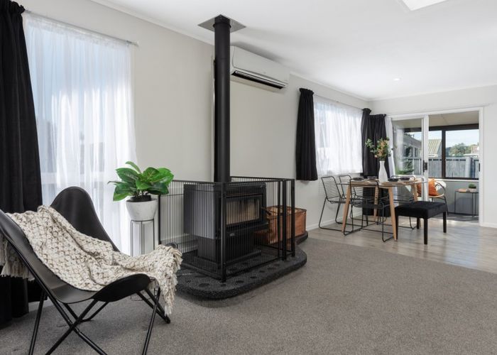  at 2 Topaz Drive, Papamoa Beach, Papamoa