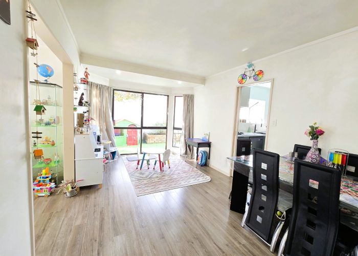  at 2/570  High Street, Boulcott, Lower Hutt, Wellington