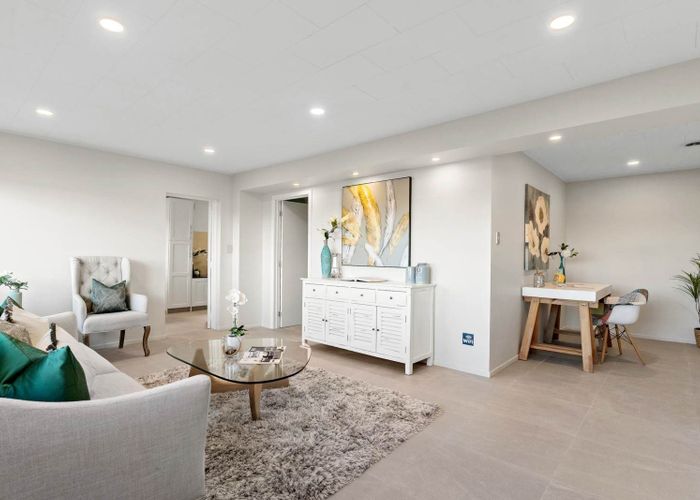  at 52 Chequers Avenue, Glenfield, North Shore City, Auckland
