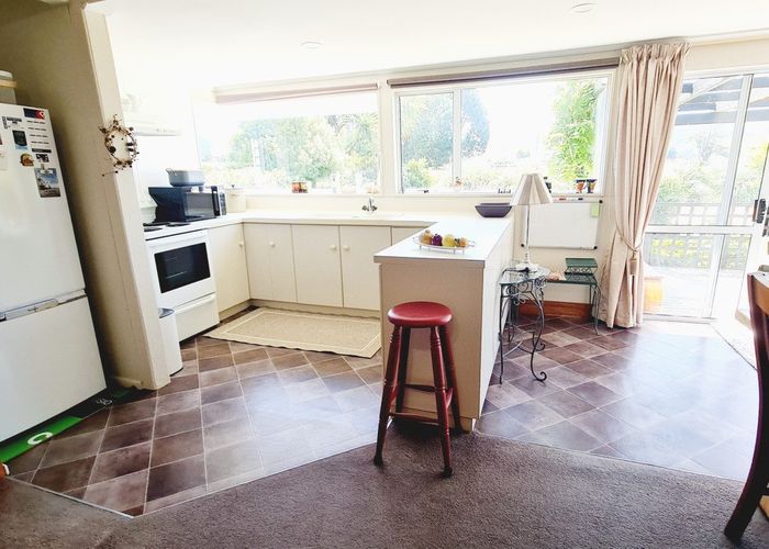  at 5 Drury Street West, Colac Bay/Ōraka, Riverton/Aparima