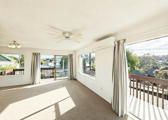  at 28 Glencoe Road, Browns Bay, North Shore City, Auckland