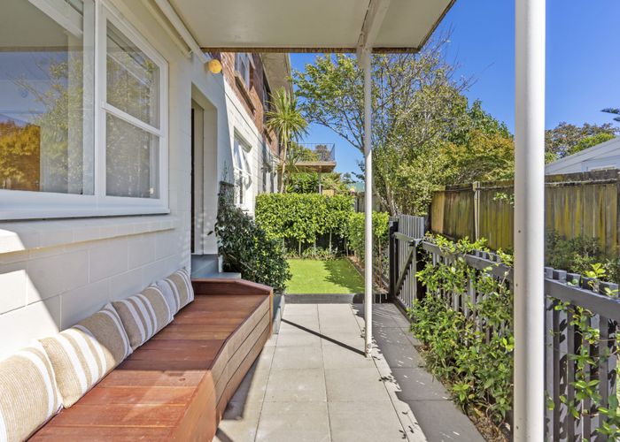  at 1/5 Cambria Road, Devonport, Auckland