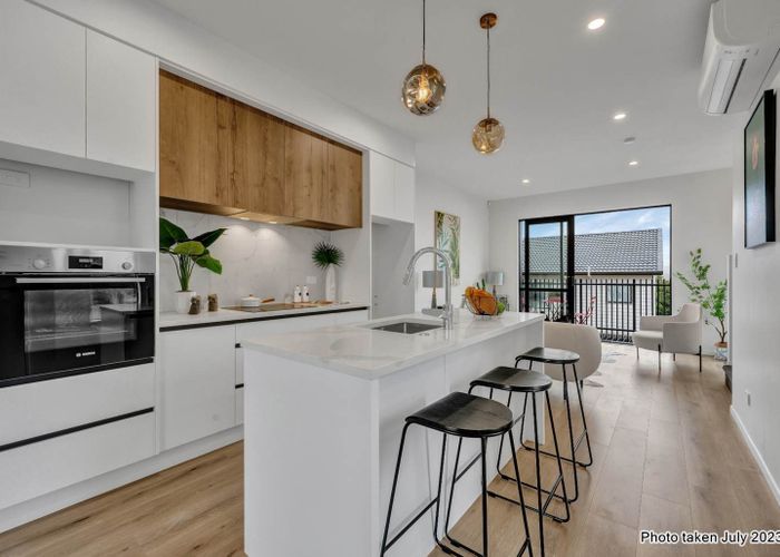  at 8F  Delemere Place, Glen Innes, Auckland City, Auckland