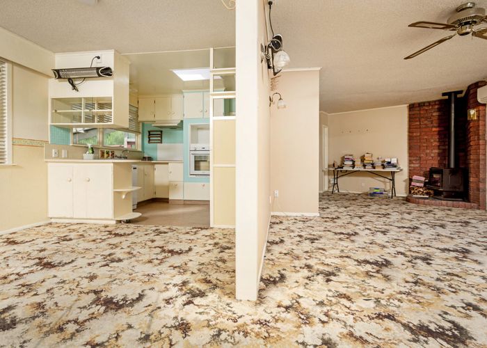  at 38 Blakeborough Drive, Forrest Hill, Auckland