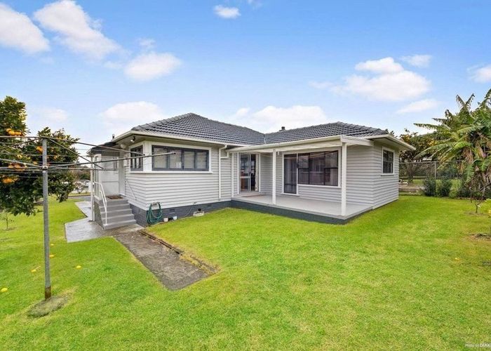  at 61 Taikata Road, Te Atatu Peninsula, Auckland