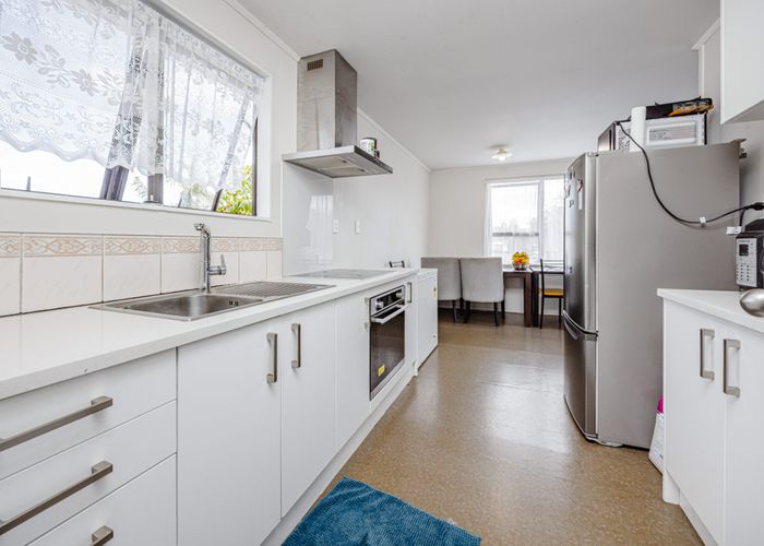  at 1/22 Silver Creek Road, Clendon Park, Manukau City, Auckland