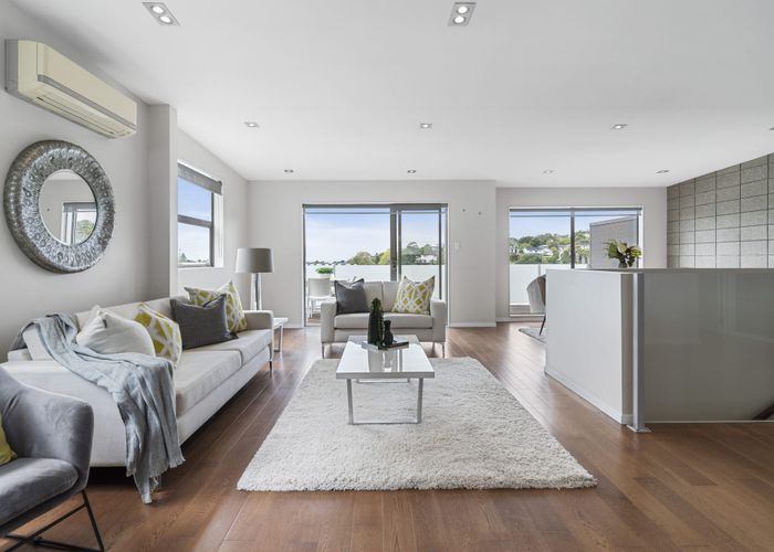  at 9/8 Wilk Lane, Browns Bay, North Shore City, Auckland