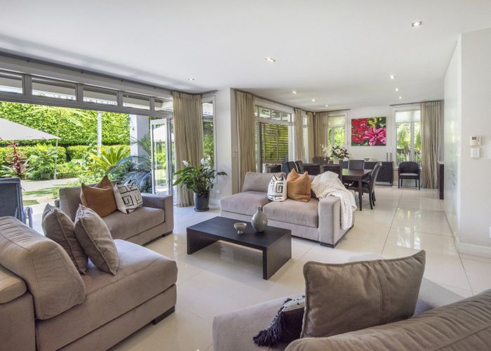 at 23 Seacliffe Avenue, Belmont, North Shore City, Auckland