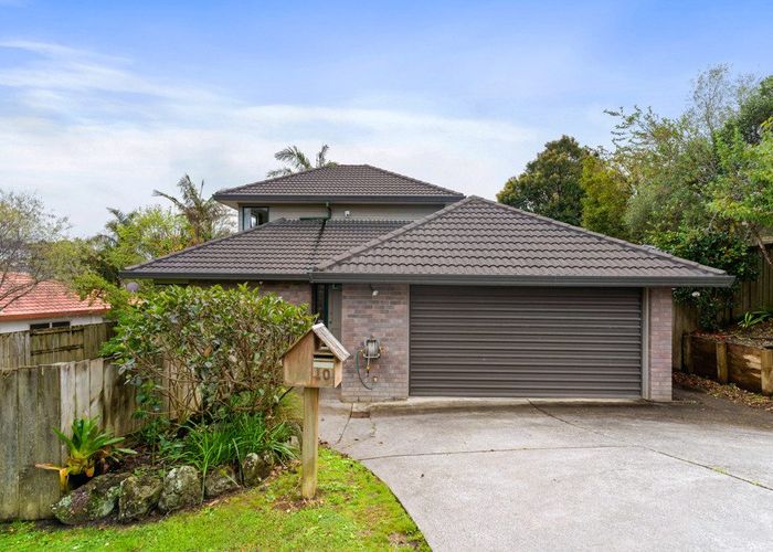  at 10 Mandeville Place, Unsworth Heights, Auckland