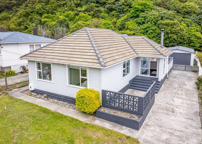  at 52 Lees Grove, Wainuiomata, Lower Hutt, Wellington