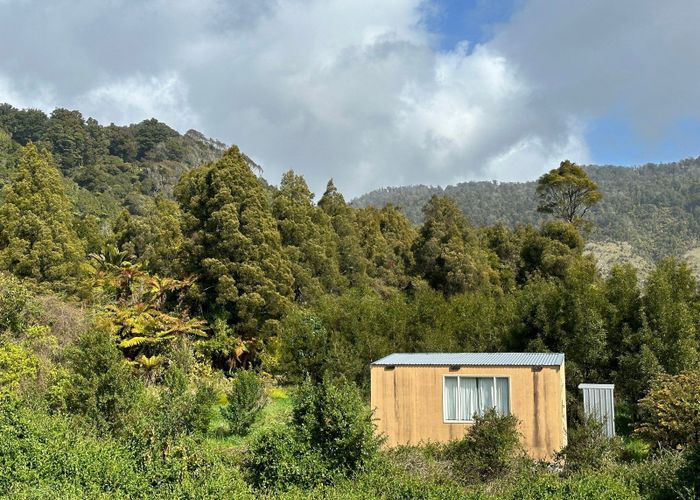  at 47 Glasseye Drive, Karamea, Buller, West Coast
