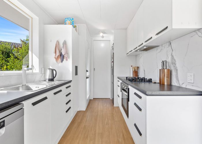  at 17 Magdalen Place, West Harbour, Waitakere City, Auckland
