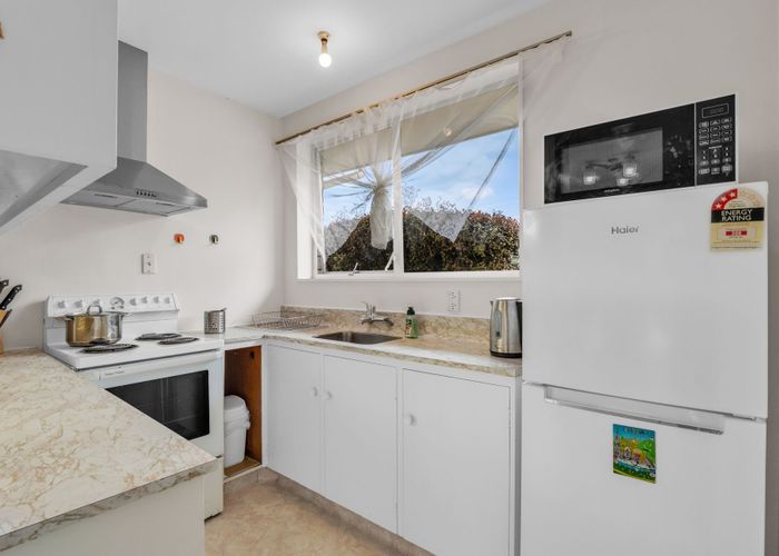  at 28 Solway Avenue, Ilam, Christchurch City, Canterbury