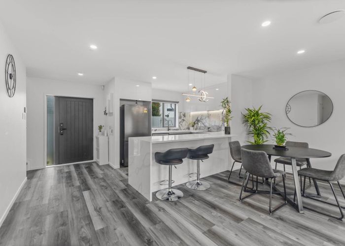  at 2/7 Gambare Place, Wattle Downs, Manukau City, Auckland