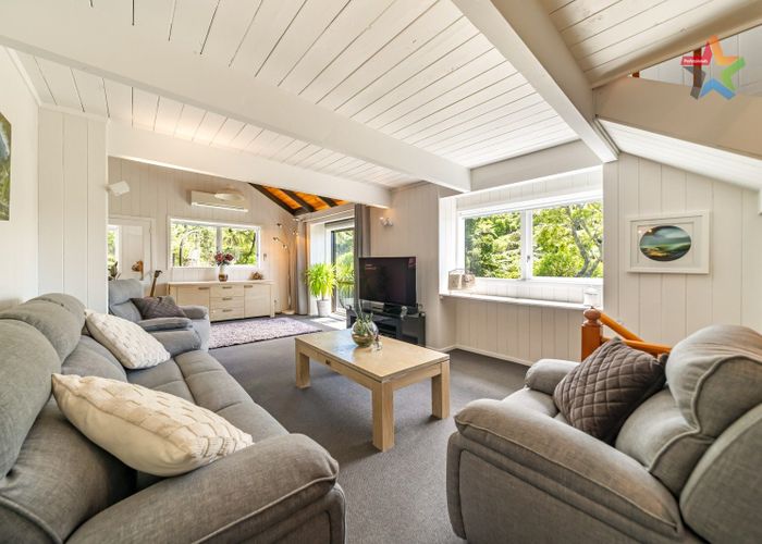  at 31 Pekanga Road, Normandale, Lower Hutt, Wellington