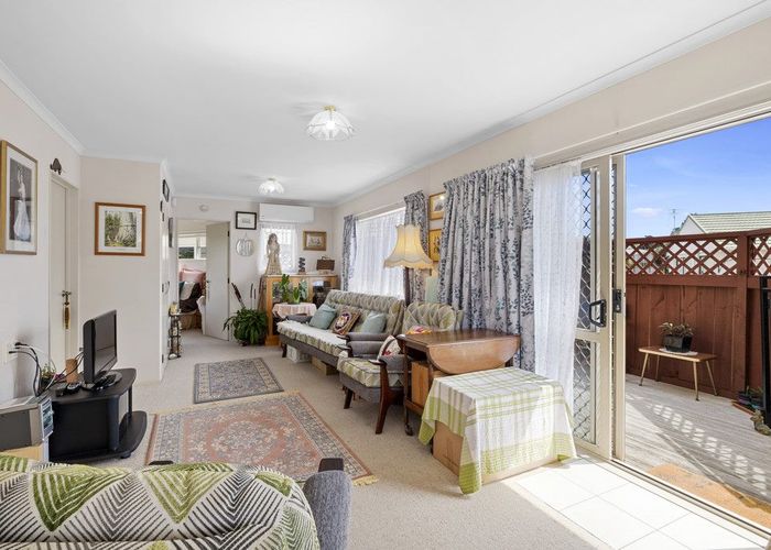  at 3/9 Kelvin Place, Westown, New Plymouth