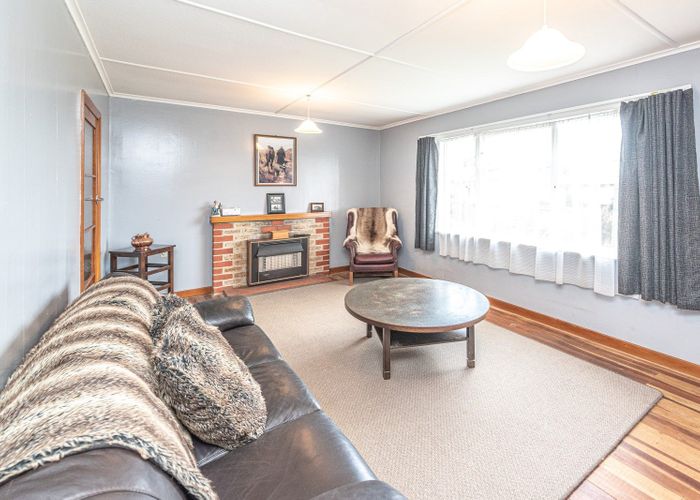  at 8 Harris Place, Gonville, Whanganui