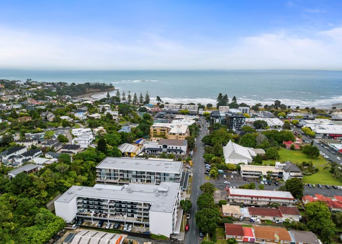  at 102/25 Bute Road, Browns Bay, Auckland