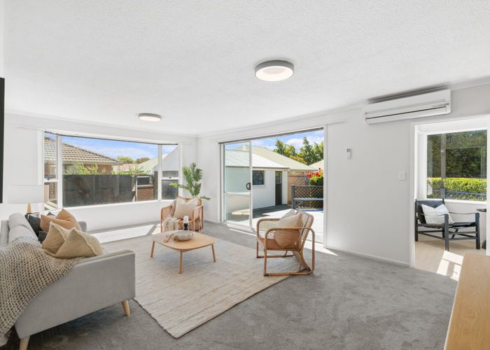  at 12 Iona Place, Sockburn, Christchurch