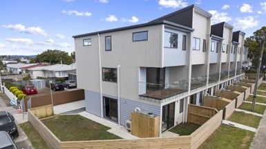  at 4/1 Balfour Road, Manurewa, Auckland